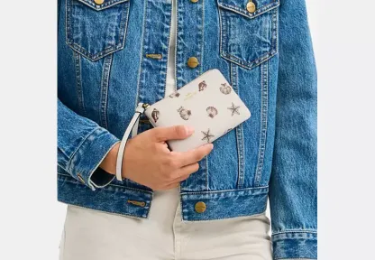 Corner Zip Wristlet With Shell Print
