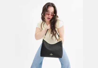 Laurel Shoulder Bag In Signature Canvas