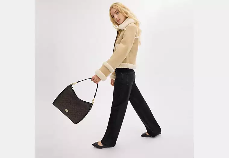 Laurel Shoulder Bag In Signature Canvas