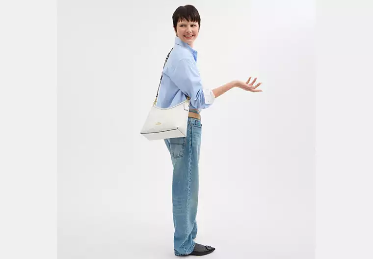 Laurel Shoulder Bag In Signature Canvas