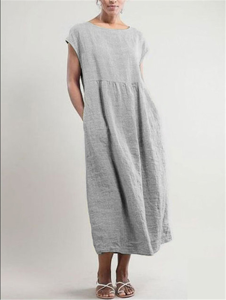 einfarbiges, ärmelloses, locker sitzendes Kleid mit Taschen
