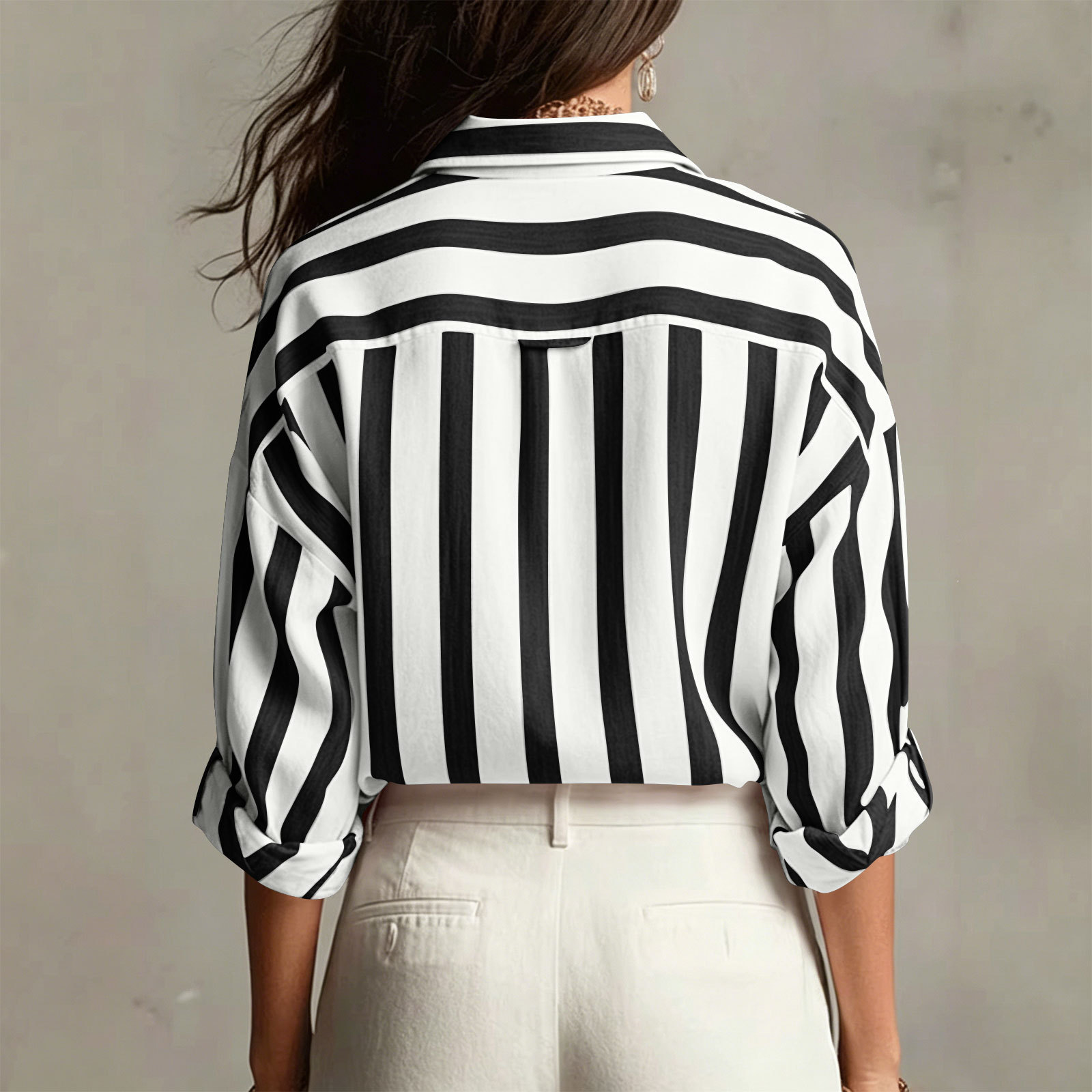 Chemise rayée vue de dos