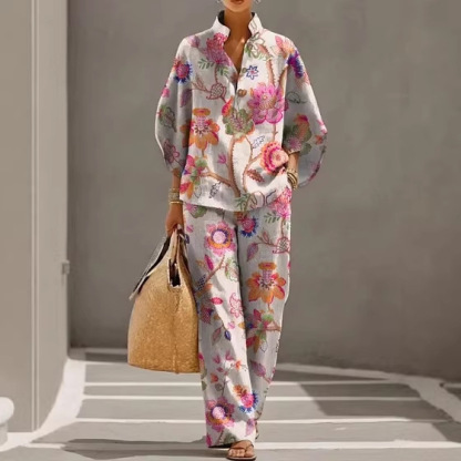 Zweiteiliges Set aus Damen-Poloshirt mit Stehkragen und weit geschnittener Hose im Retro-Stil