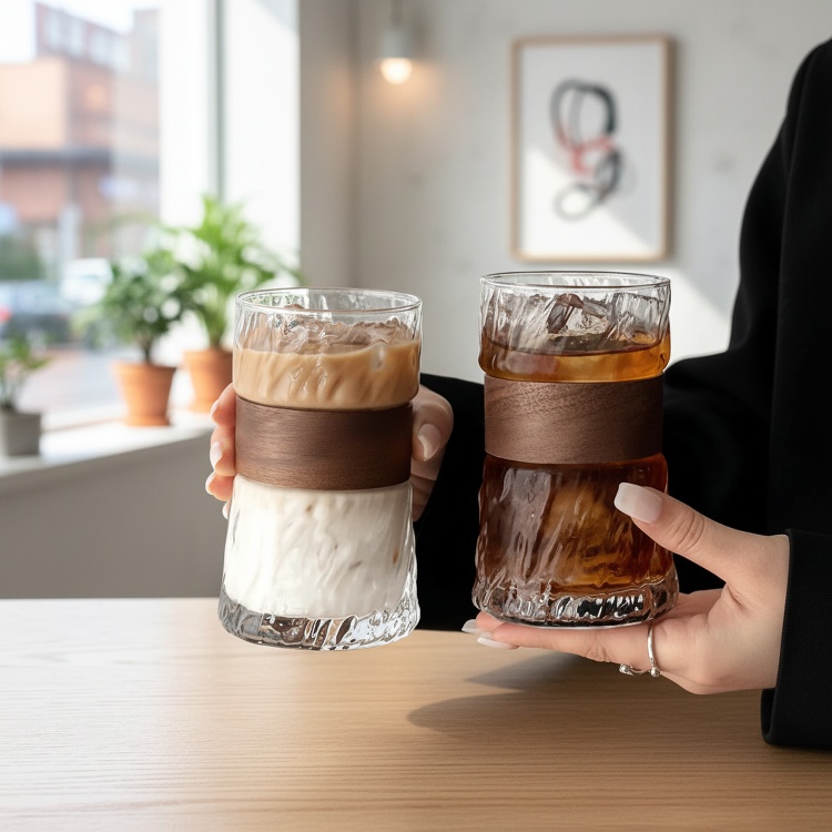 Durable household glass cup with bamboo insulation