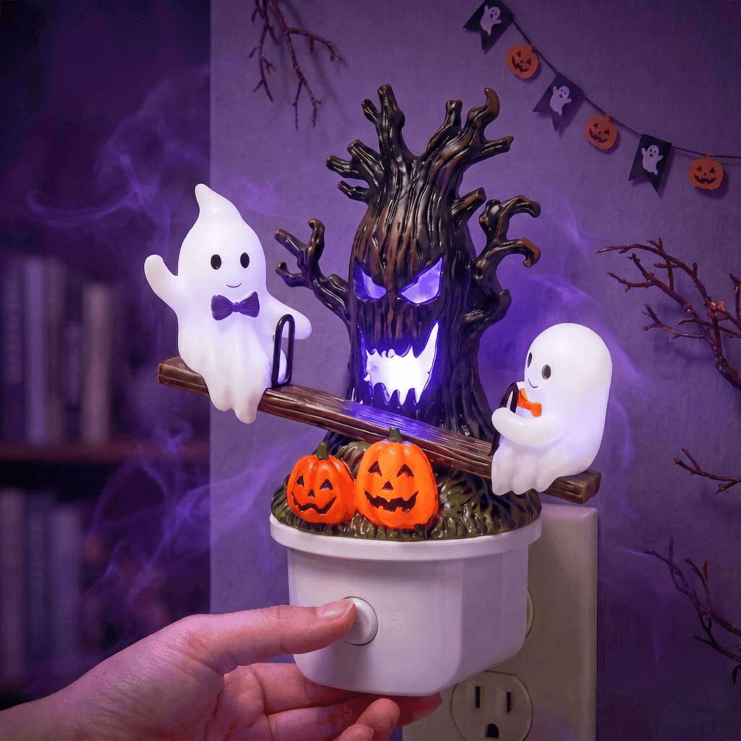 🔥HOT SALE 49% OFF - 🎃👻Animated Seesaw Ghost Plug In LED Night Light