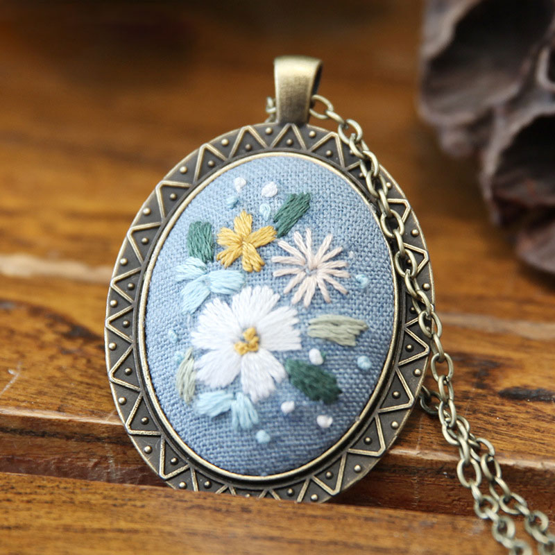 DIY Necklace - Lily