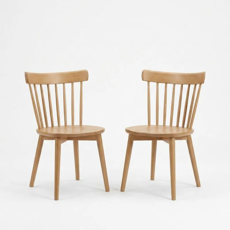 Set aus zwei Eichenholzstühlen
