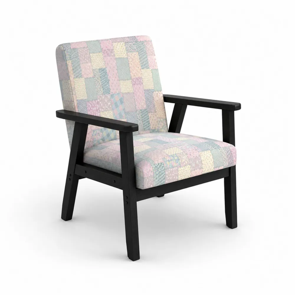 Fotel drewniany z tkaniną patchwork
