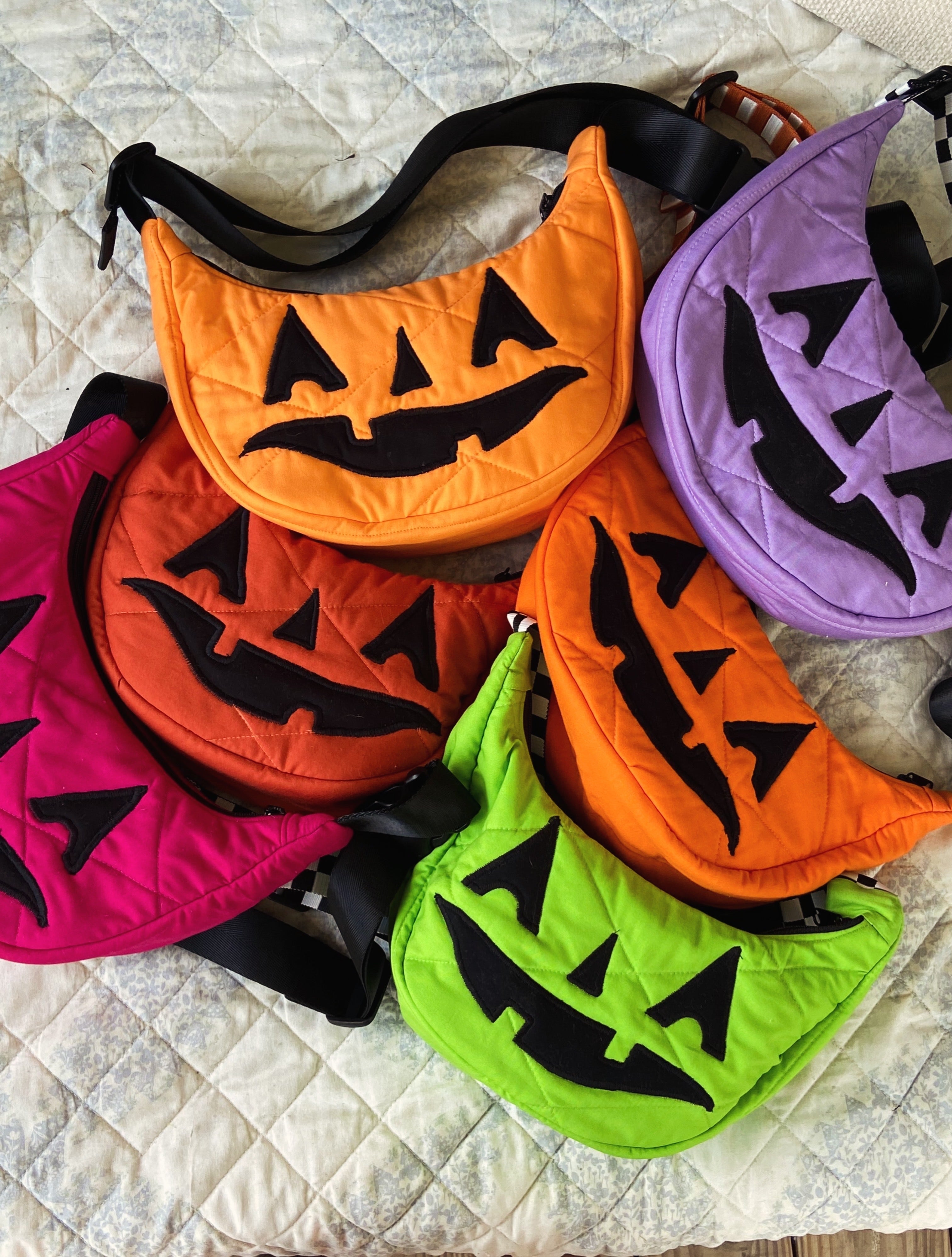Halloween Jack-o-Lantern Pumpkin Crescent Bag 