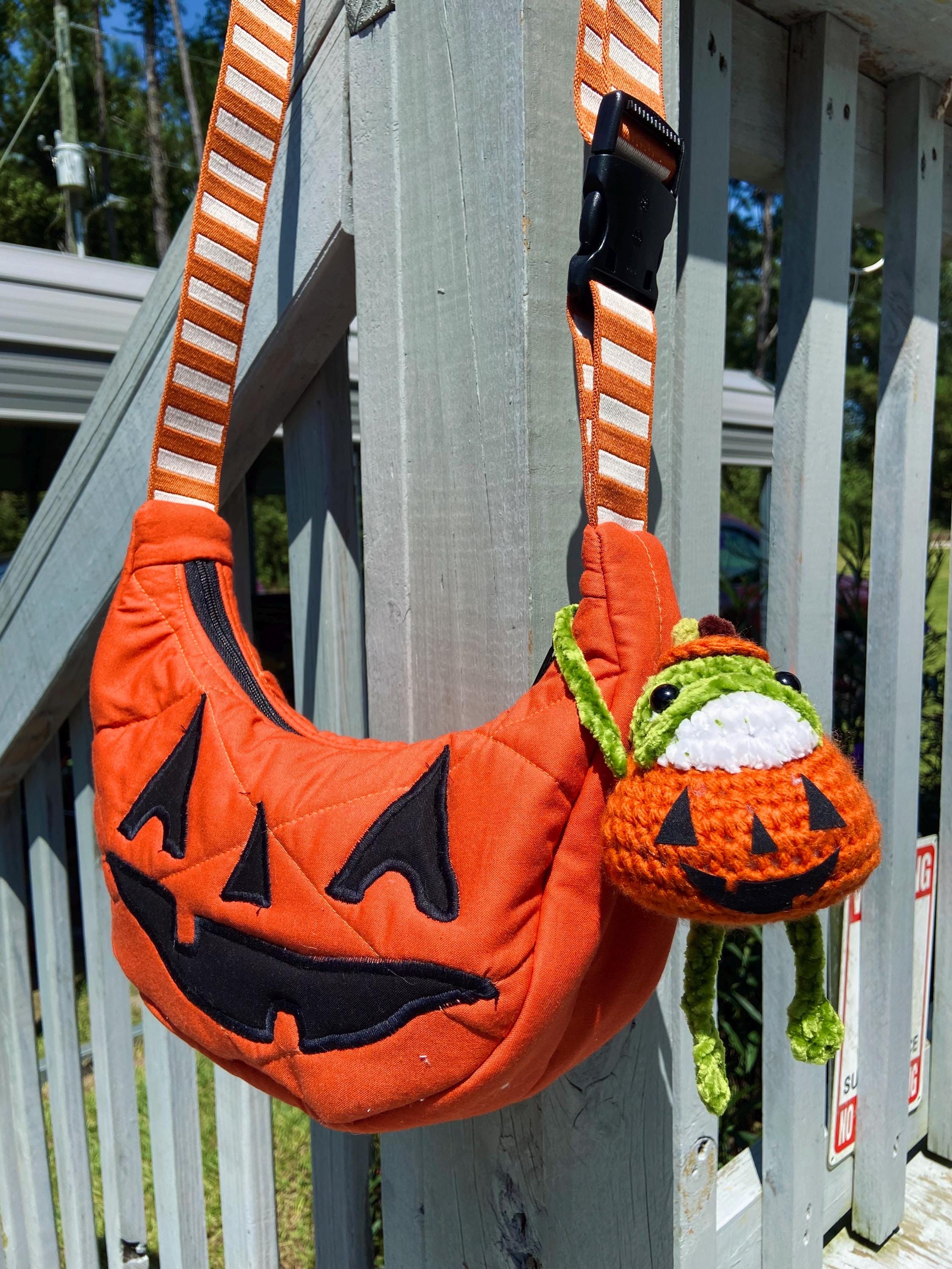 Halloween Jack-o-Lantern Pumpkin Crescent Bag 