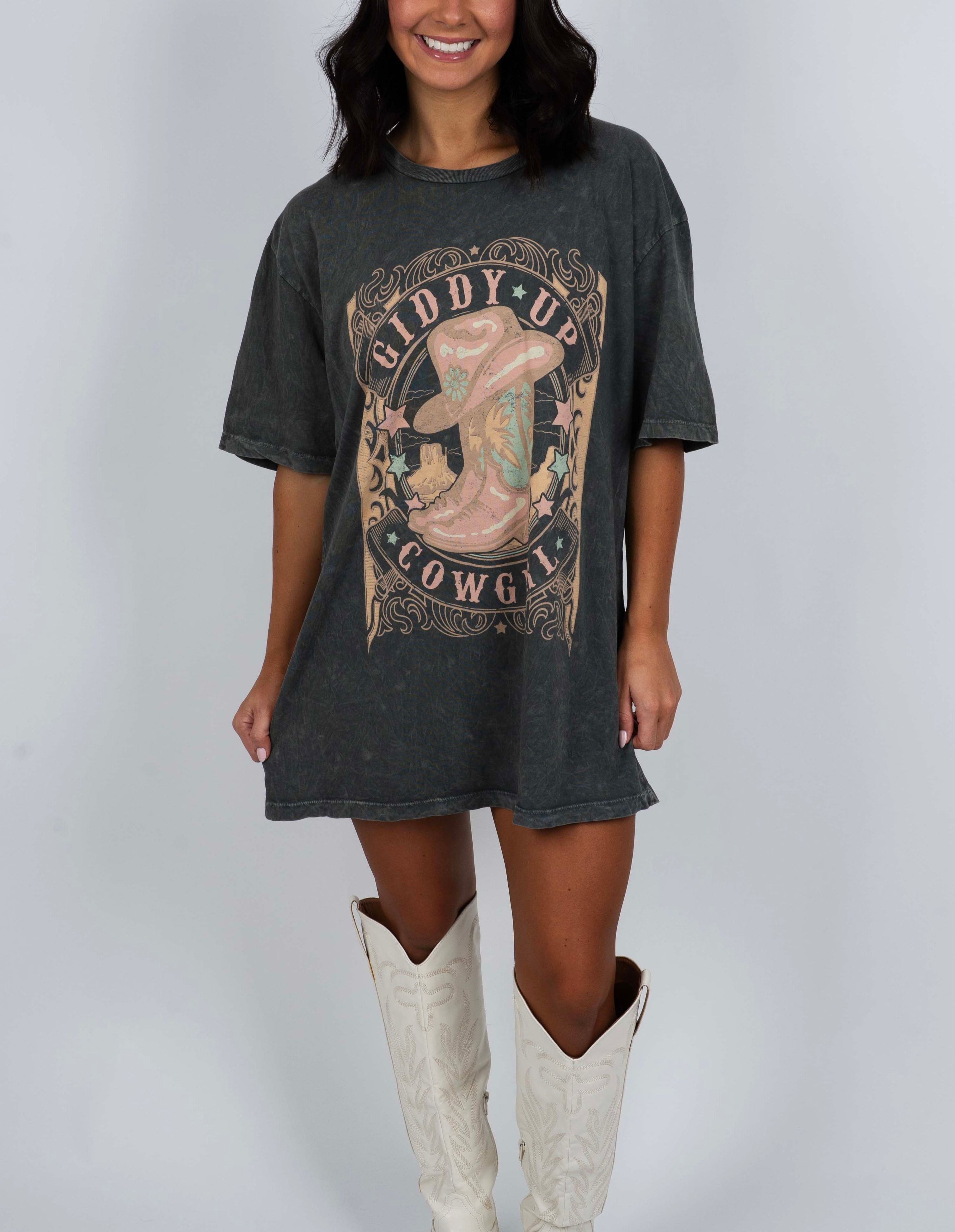 Giddy Up Cowgirl Graphic Tee
