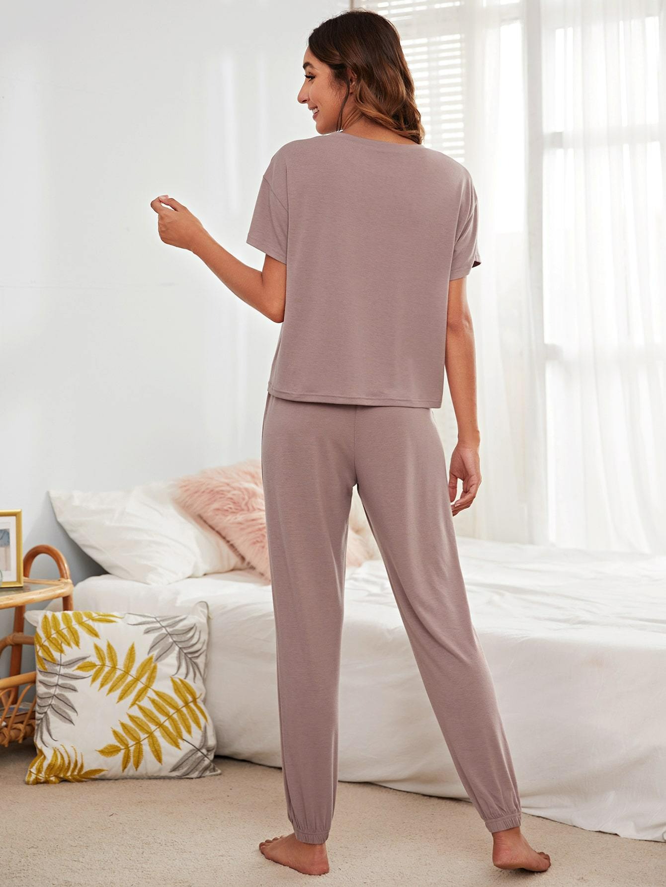 ✨Hot Sale✨Women's Casual Cozy 2 Piece Wear T-shirt&Cropped Pocket Drawstring Pants Set(Buy 2 get Free Shipping)