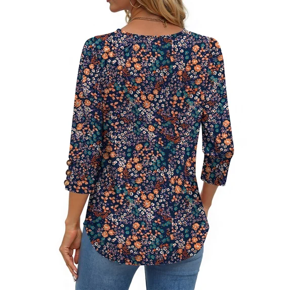 Step into effortless style with this floral 3/4 sleeve tunic top—a versatile essential for everyday wear. An easy‑to‑wear piece for casual outings and daily activities.