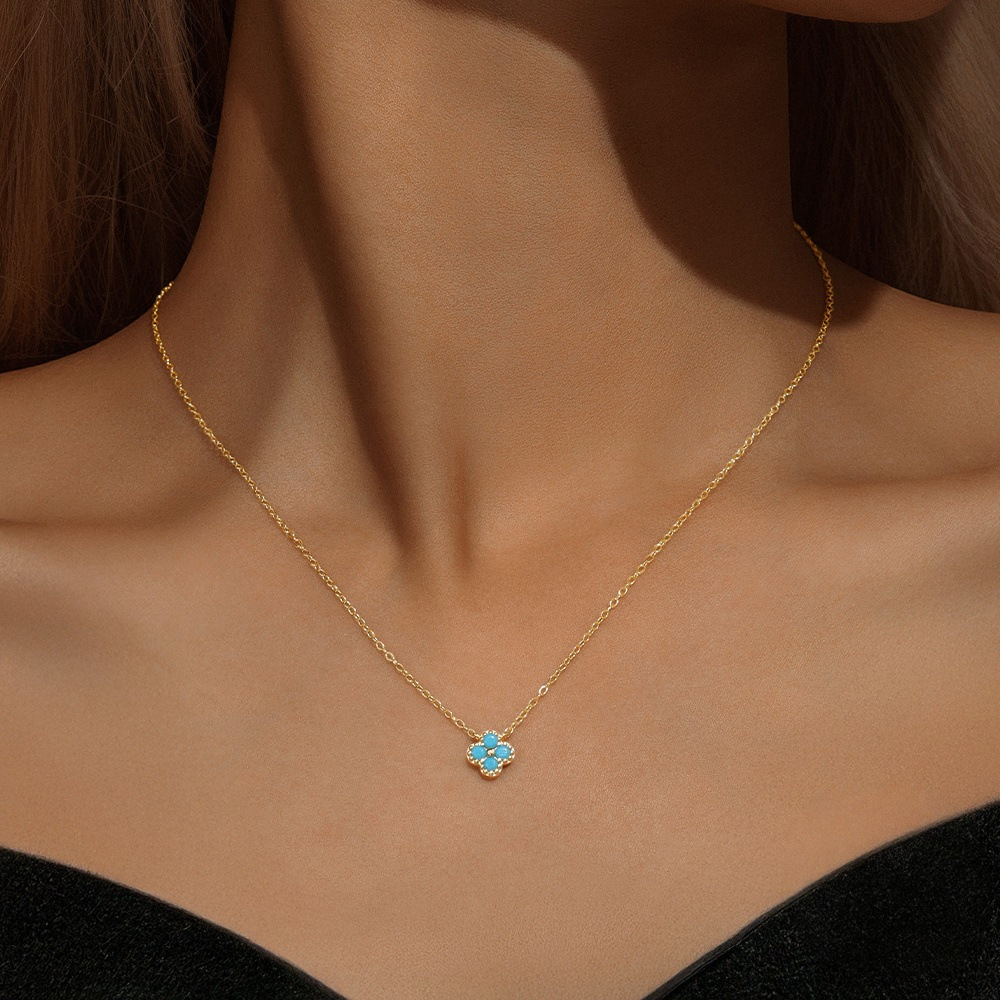 Women's Clover Jewelry Set: Necklace, Earrings & Ring