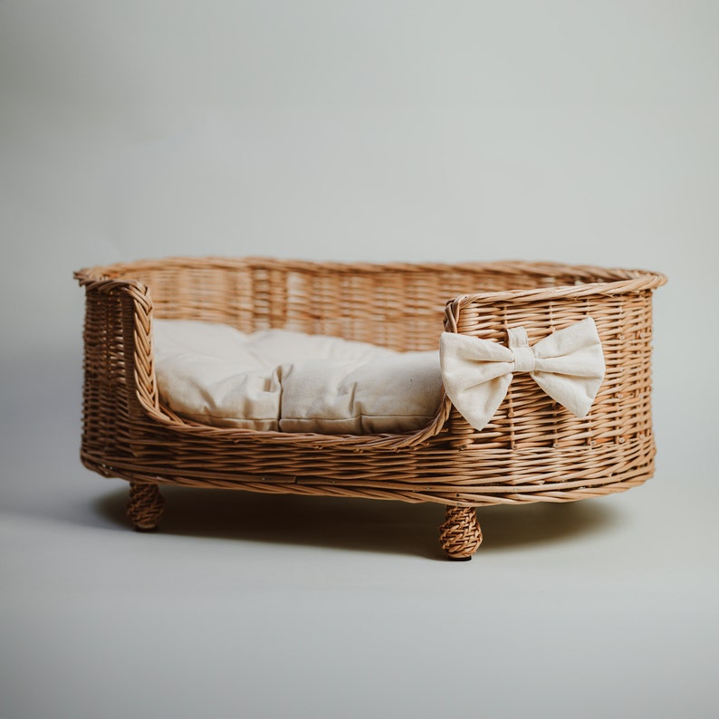 Panier en osier pour chien et chat avec coussin douillet
