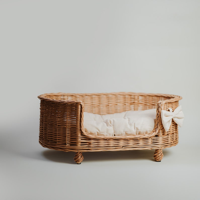Panier en osier pour chien et chat avec coussin douillet