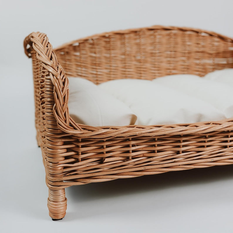 Panier en osier pour animal avec oreiller moelleux