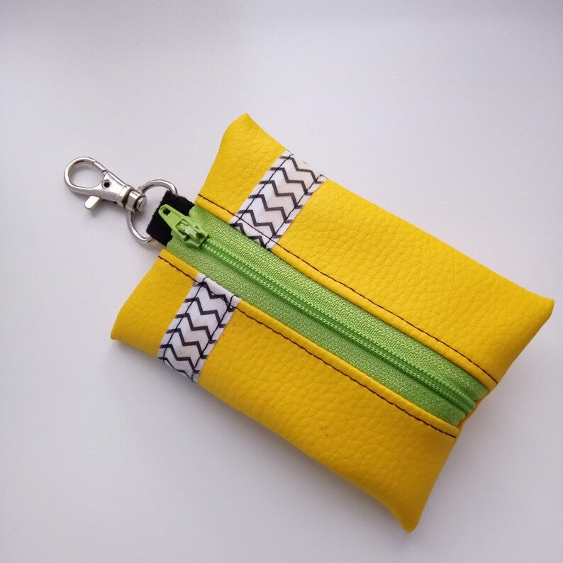 Porte-sac à crottes pour chien sac à déjections compact