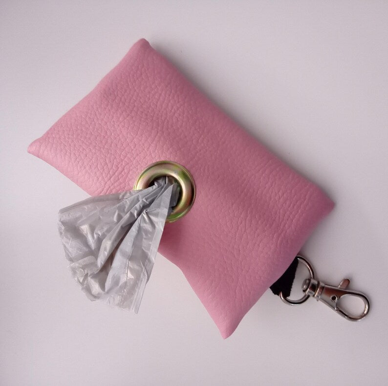 Porte-sac à crottes pour chien sac à déjections compact