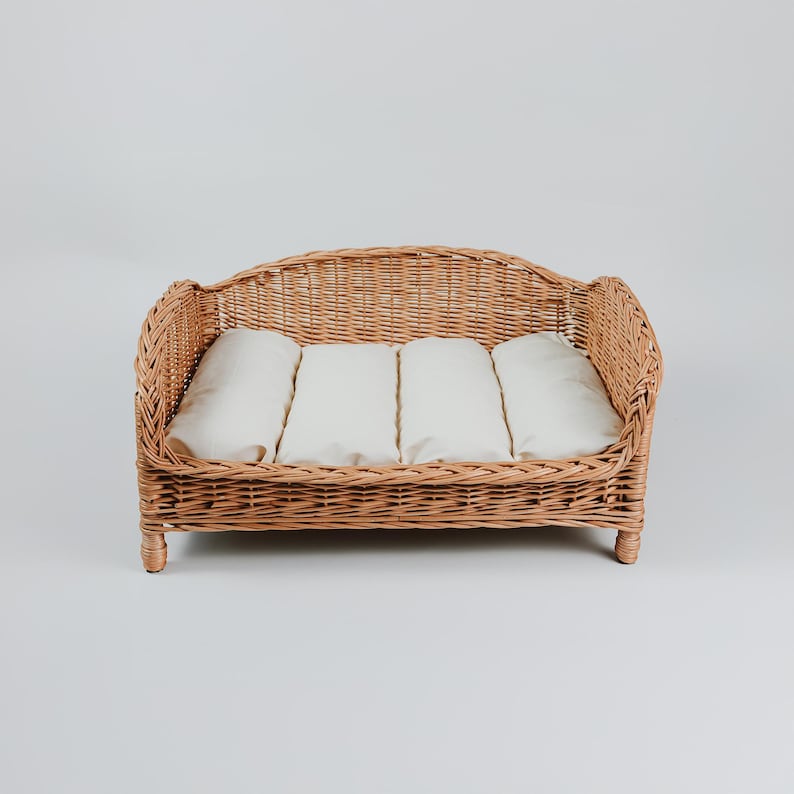 Panier en osier pour animal avec oreiller moelleux