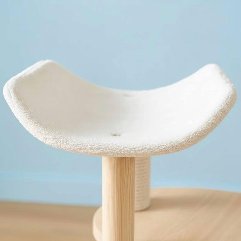Tour d'arbre à chat en bois moderne avec griffoir Arbre d'escalade pour chat beige Arbre à chat en bois avec perchoir Meubles minimalistes pour chat d'intérieur pour chat