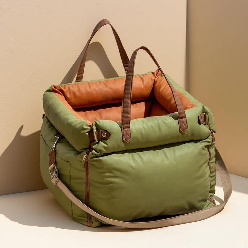 Siège d'auto de luxe en similicuir et lit de voyage pour animal de compagnie Essentiel pour une sortie hivernale