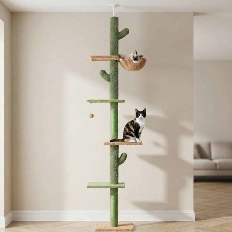 Arbre à chat au sol du sol au plafond avec griffoir en sisal et condo