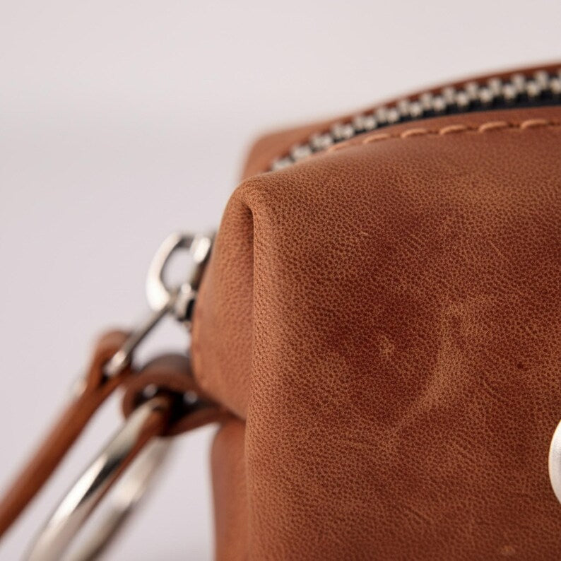 Porte-sac à crottes pour chien accessoire de promenade utile