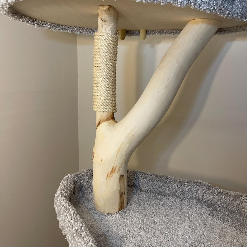 Arbre à chat au sol pour grands chats en bois avec corde de sisal