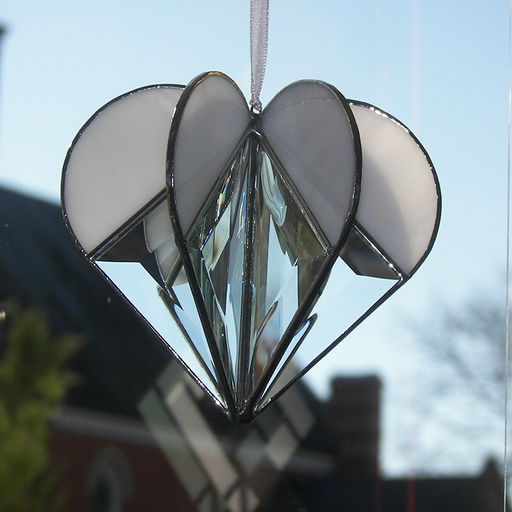 💕Handmade Stained Heart-shaped Suncatcher, BUY 2 FREE SHIPPING!