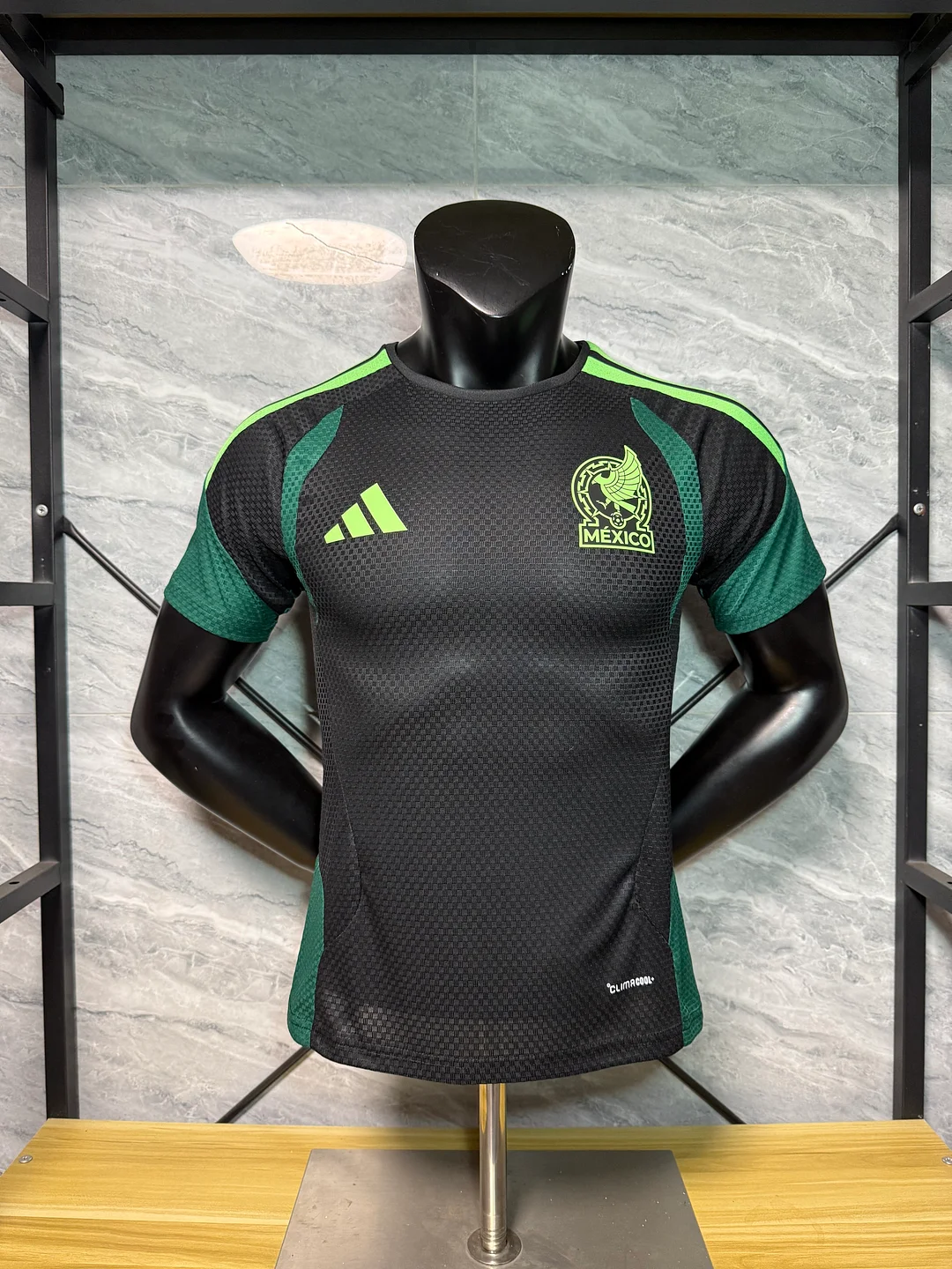 Mexico 2026 black training player version