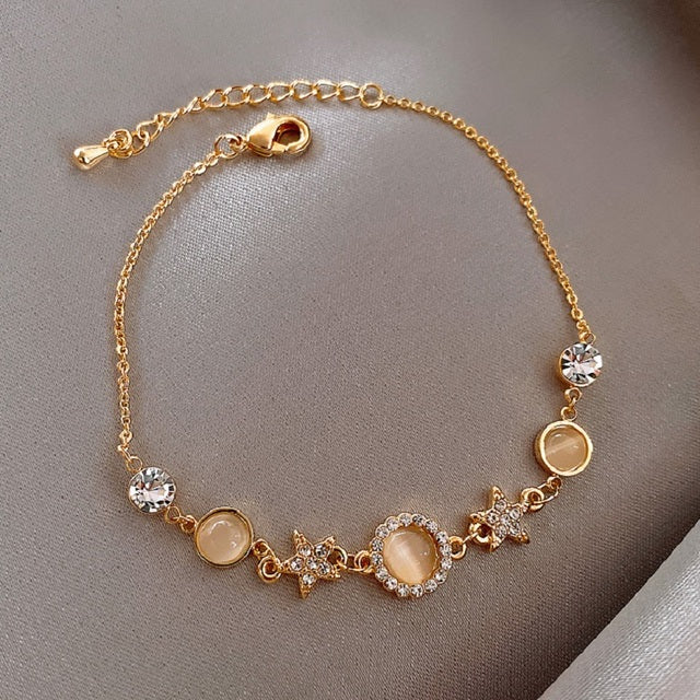 Elegantný náramok s hviezdicovými krištáľmi-Eleanor Hart SK