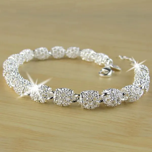 Elegantný strieborný lesklý náramok-Eleanor Hart SK
