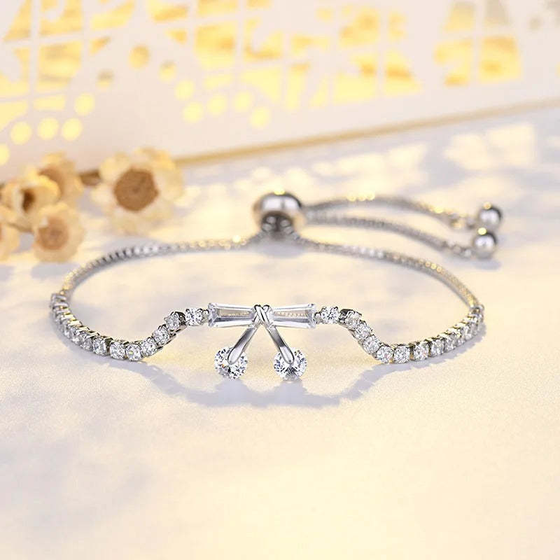 Vintage strieborná kryštálová mašľa a kvapkový tvar prívesok náramok-Eleanor Hart SK