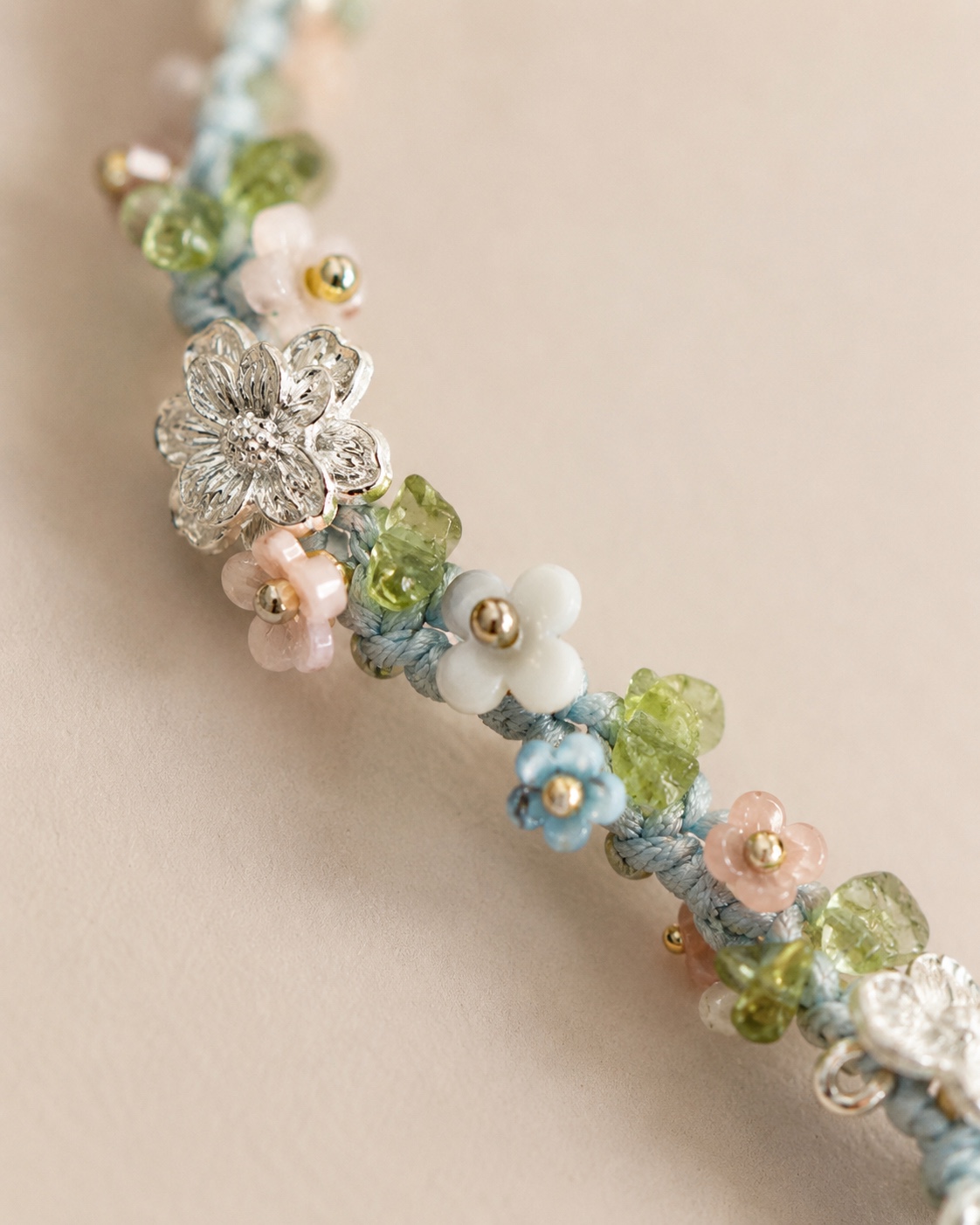 Handwoven Floral Beaded Bracelet - Soft Bloom