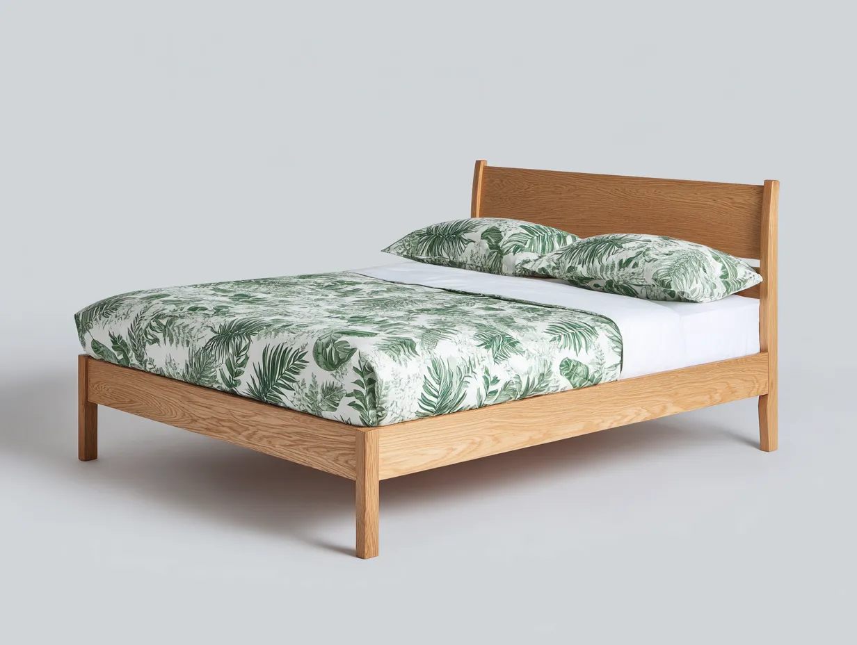 Lit double-bois massif-208 x 168 x 98 cm-chêne clair-style moderne naturel avec tête de lit inclinée-Sonamodecor