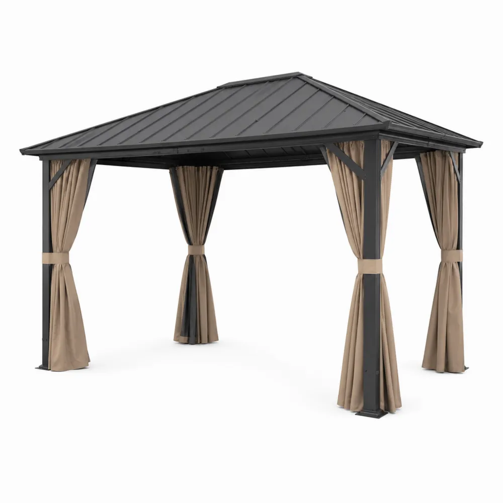 Pérgola de Aluminio con Techo de Acero y Cortinas de Poliéster