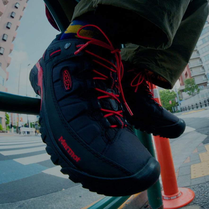 メンズ ターギー EXP ウォータープルーフ KEEN x Marmot  |  Black/Red