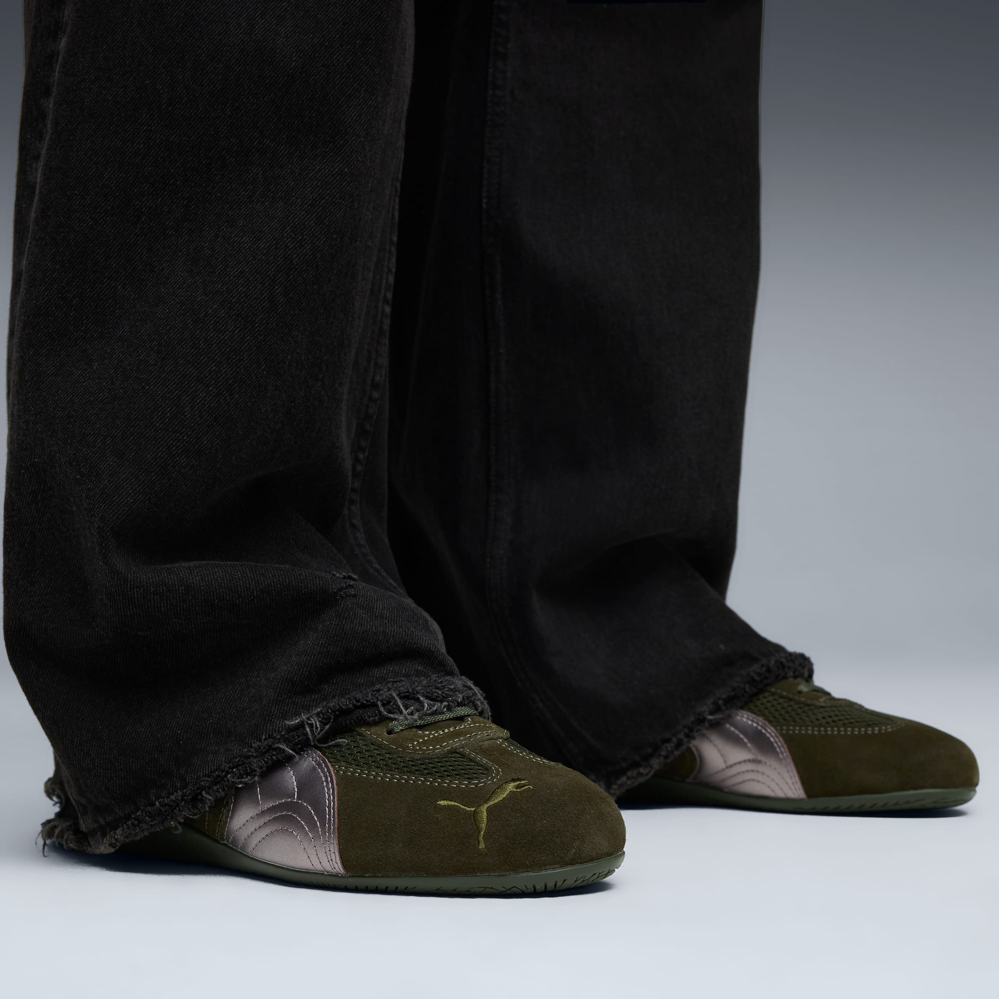 ユニセックス スピードキャット プレミアム スニーカー, Dark Olive-Matte Silver, extralarge-JPN