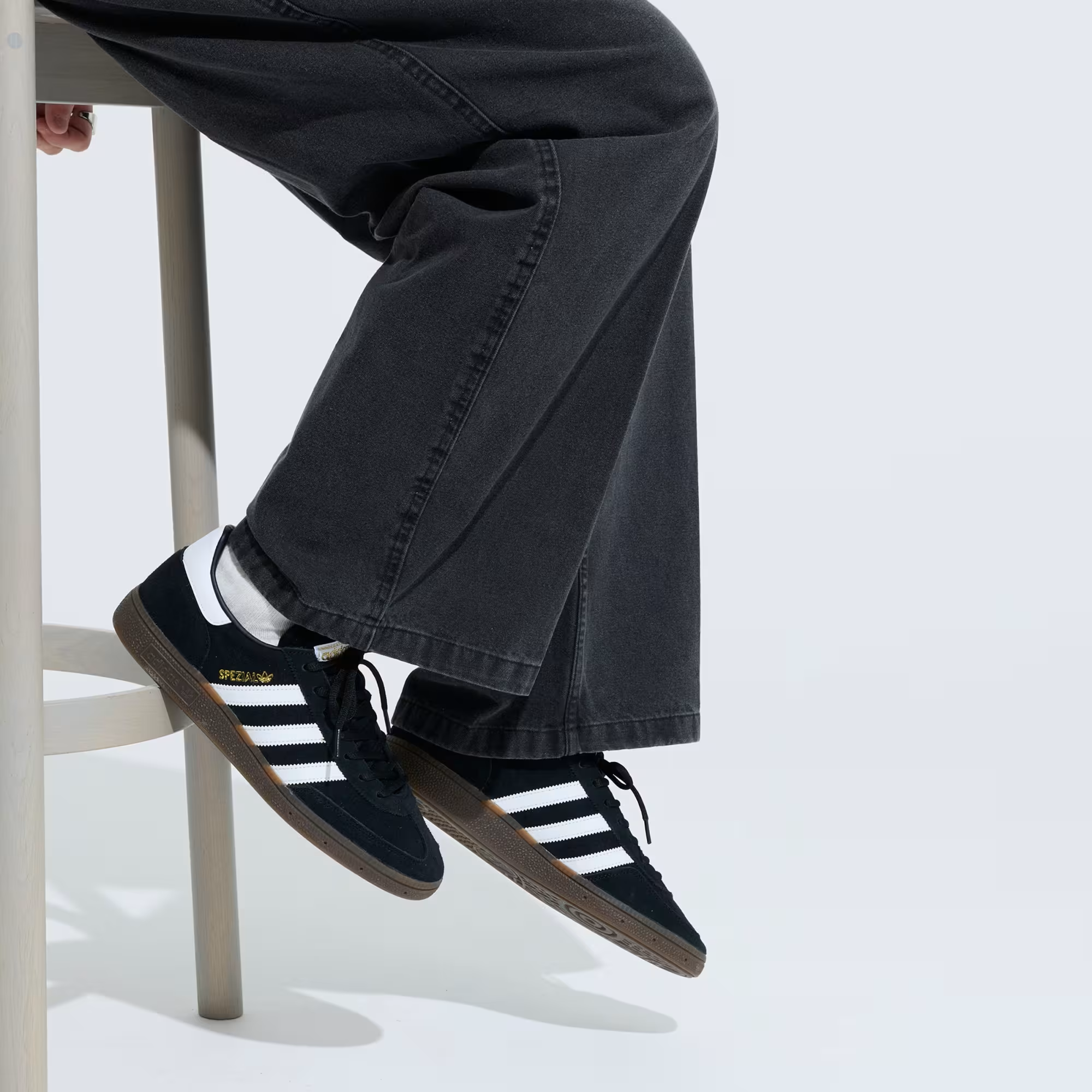 Adithtdas ハンドボール スペツィアル / Handball Spezial