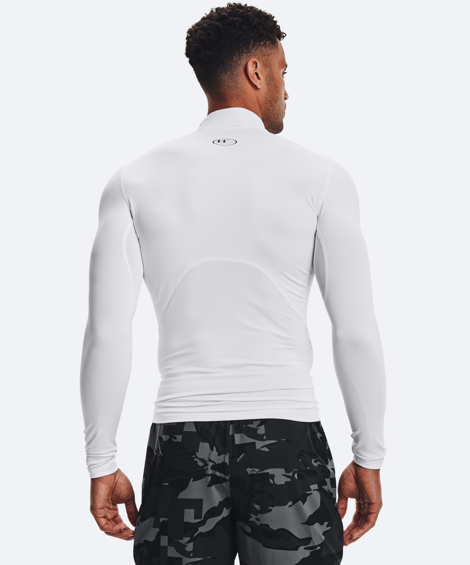 UAコールドギアアーマー コンプレッション ロングスリーブ モックネック シャツ（トレーニング/MEN） White / Black(100)