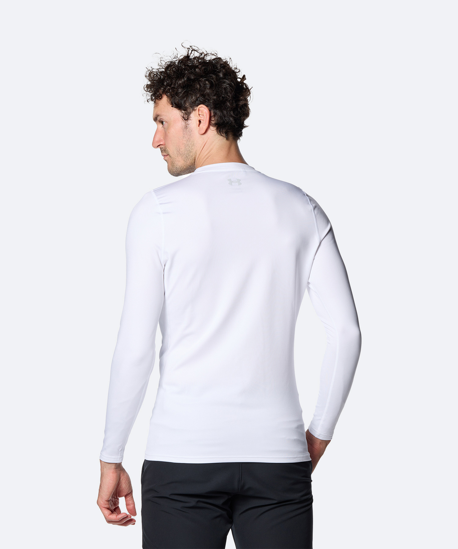 UAコールドギア フィッティド ロングスリーブ クルーネック シャツ（ゴルフ/MEN） White / Halo Gray(100)