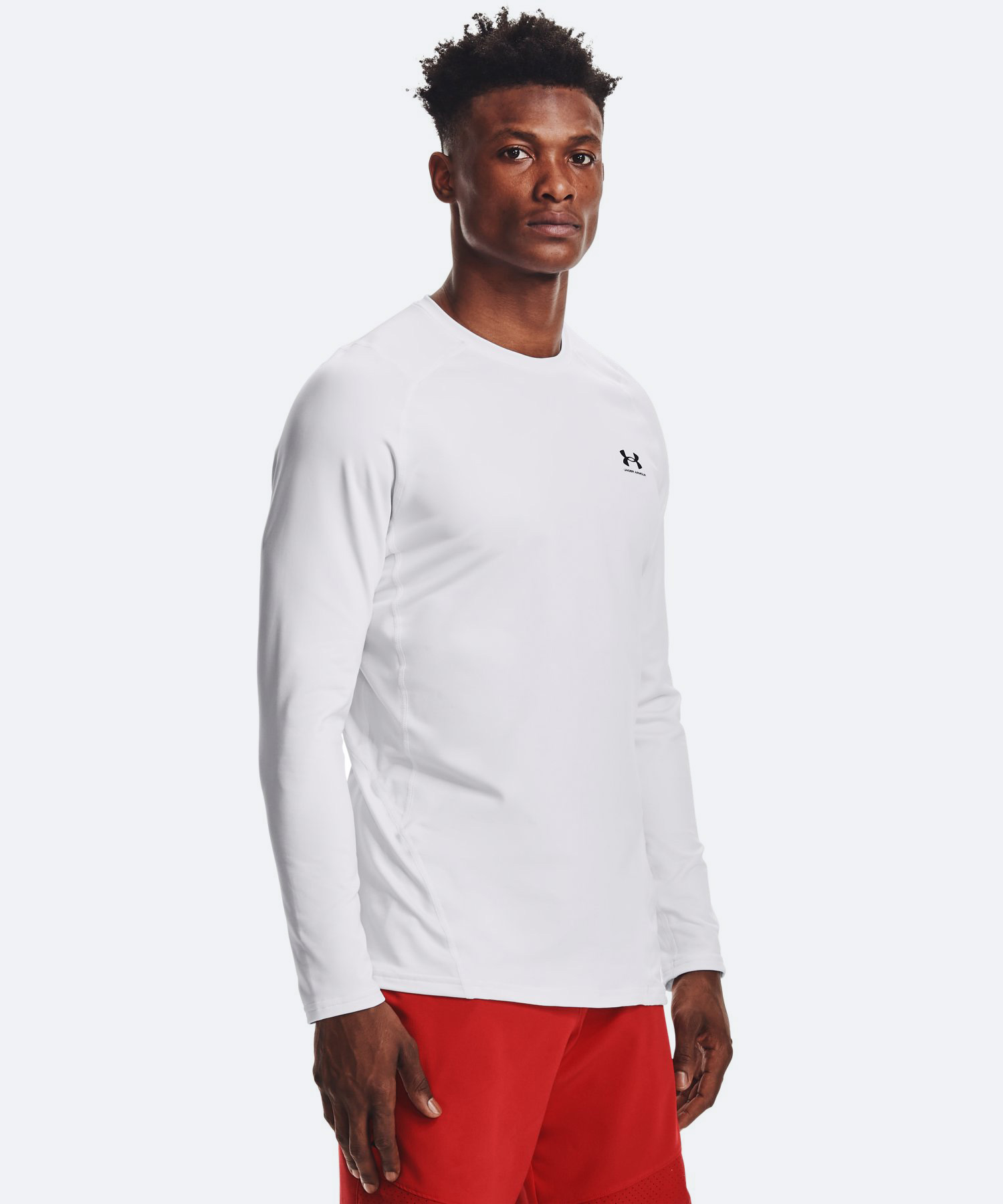 UAコールドギアアーマー フィッティド ロングスリーブ クルーネック シャツ（トレーニング/MEN） White / Black(100)