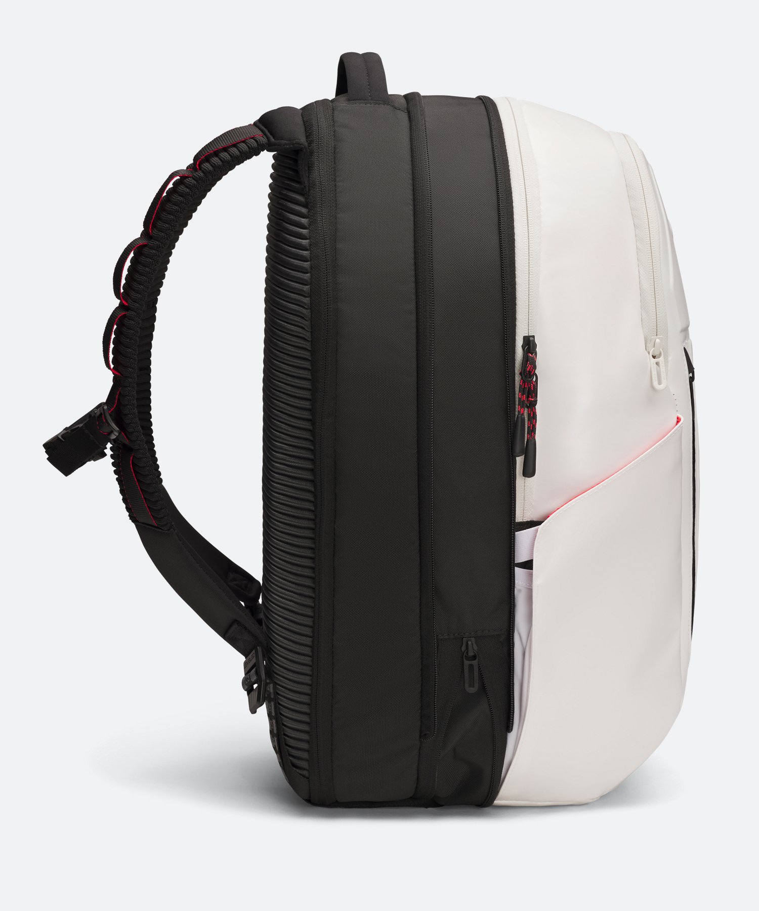 UAノーウェイ バックパック（トレーニング/UNISEX） White / Black(100)