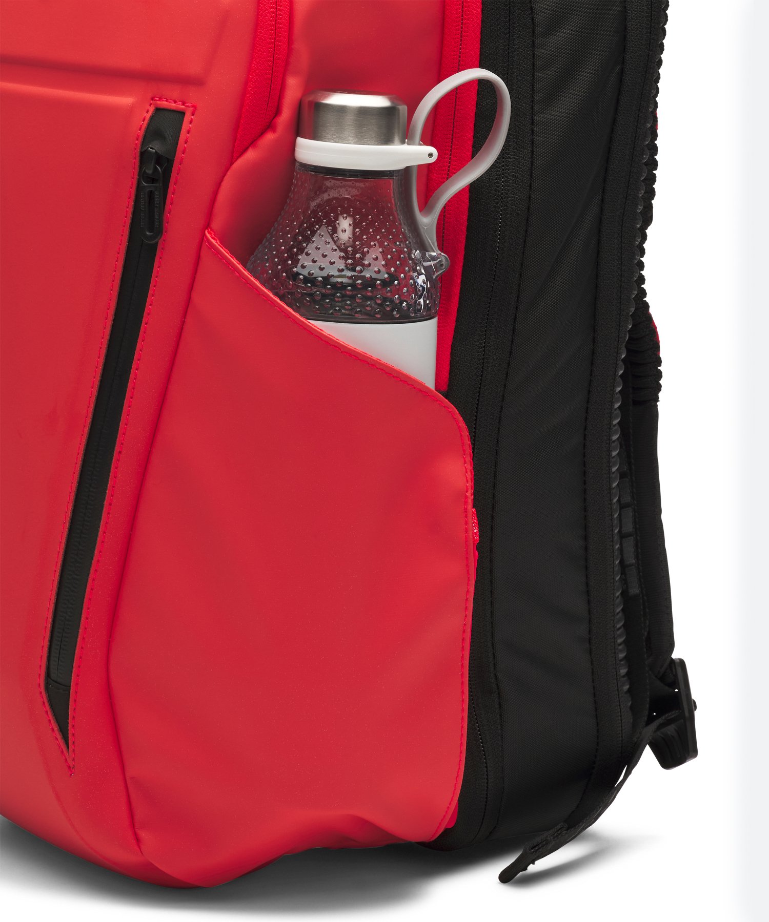UAノーウェイ バックパック（トレーニング/UNISEX） Racer Red / Black(713)