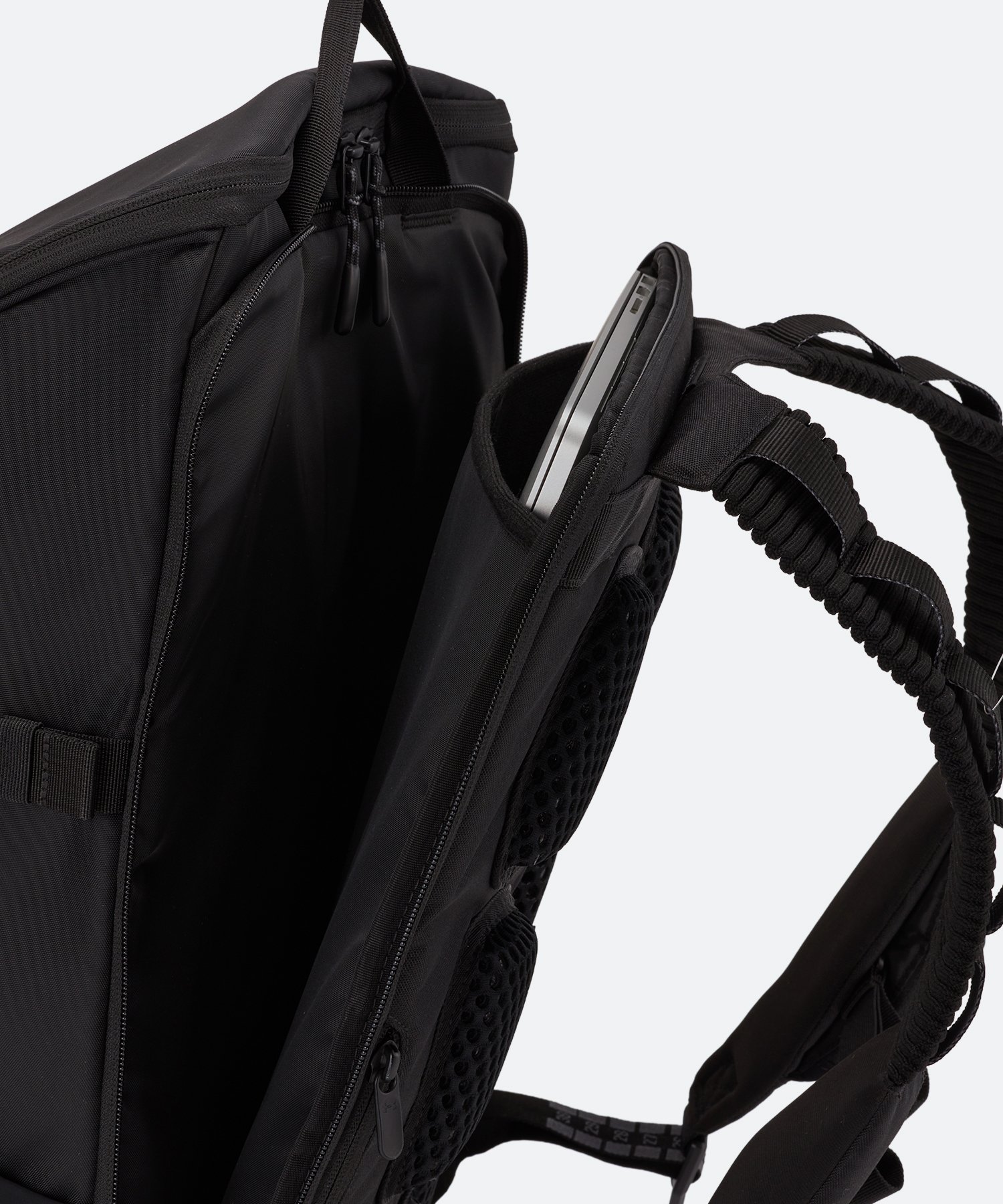 UAクール バックパック 4.0 30リットル（トレーニング/UNISEX） Black(001)