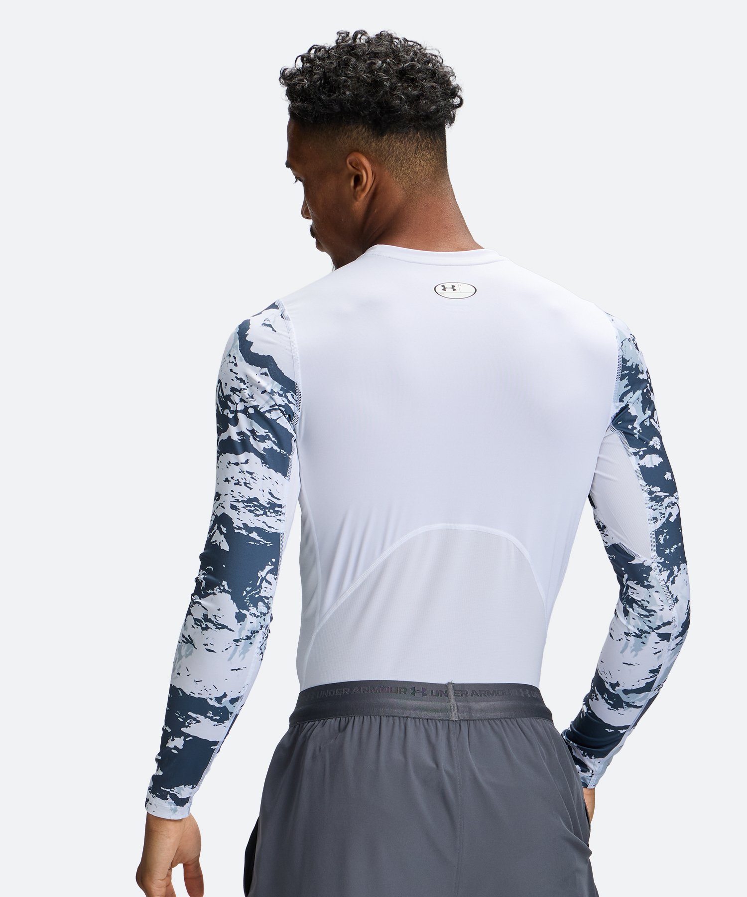 UAヒートギアアーマー コンプレッション カモ ロングスリーブ シャツ（トレーニング/MEN） White / Black(100)