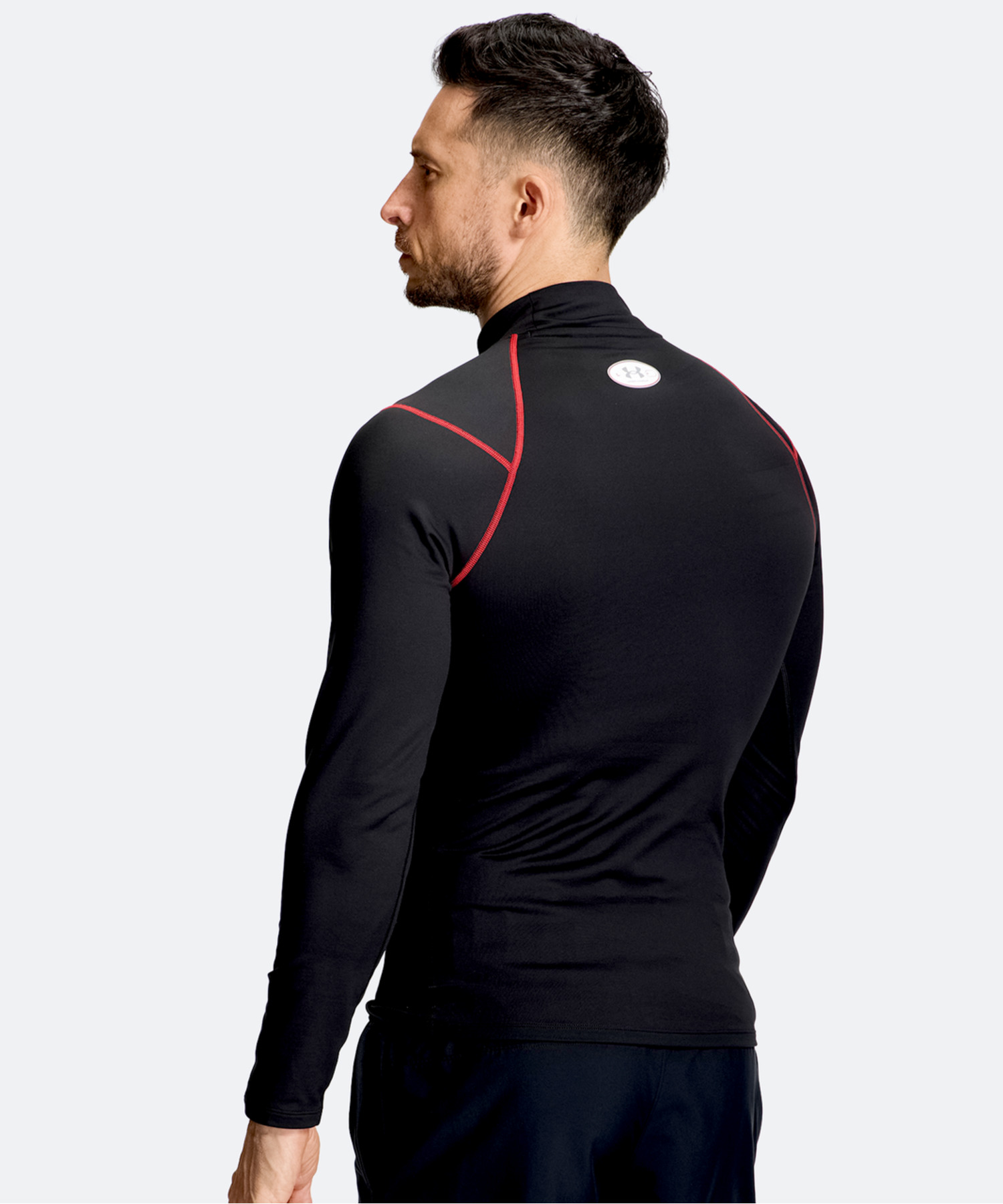 UAコールドギア ネオラスト コンプレッション モックネック シャツ（トレーニング/MEN） Ultimate Black / Red(009)
