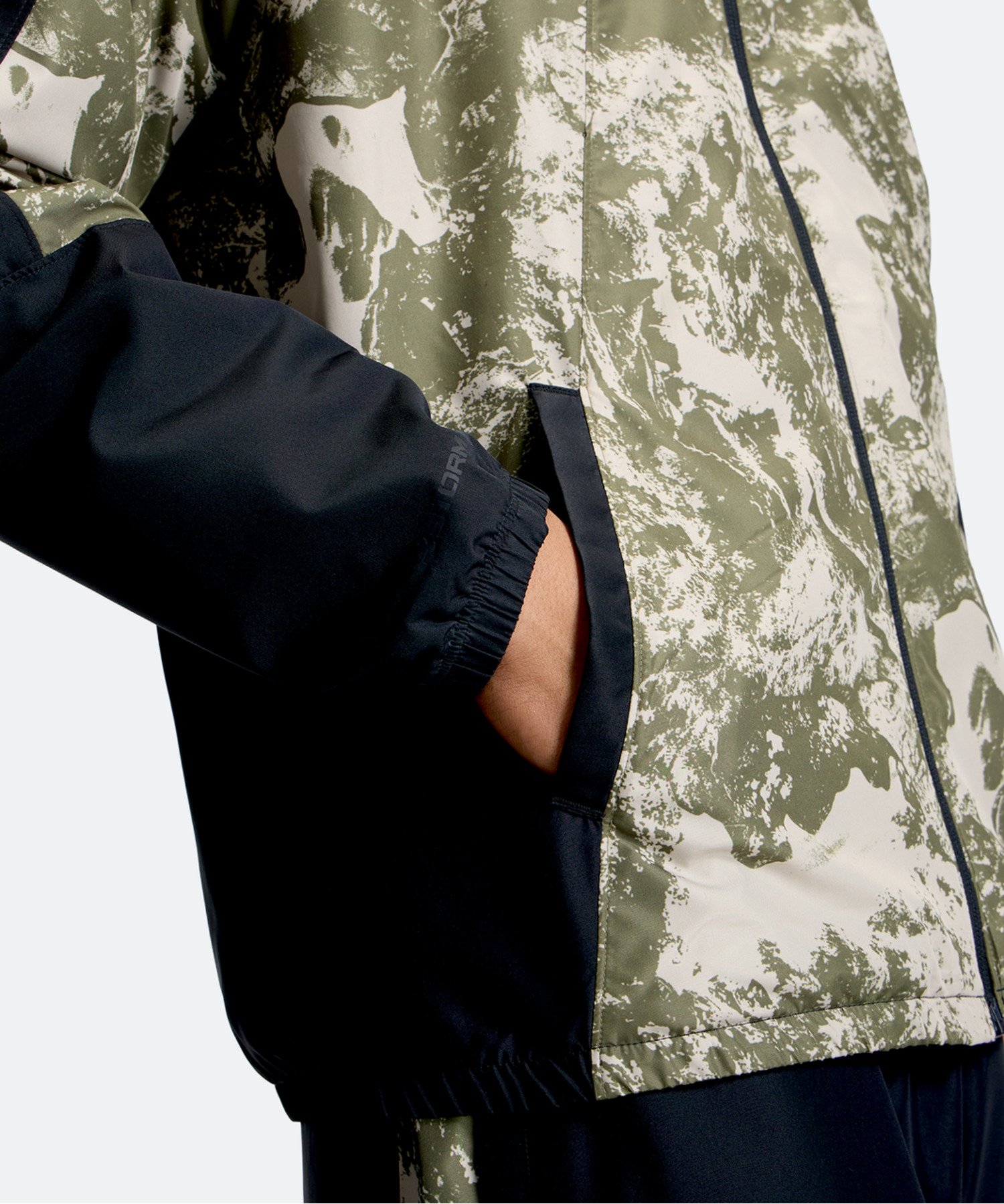 UAヤード トリコットウーブン フルジップ フーディー ジャケット（ベースボール/MEN） Black / Marine OD Green(002)
