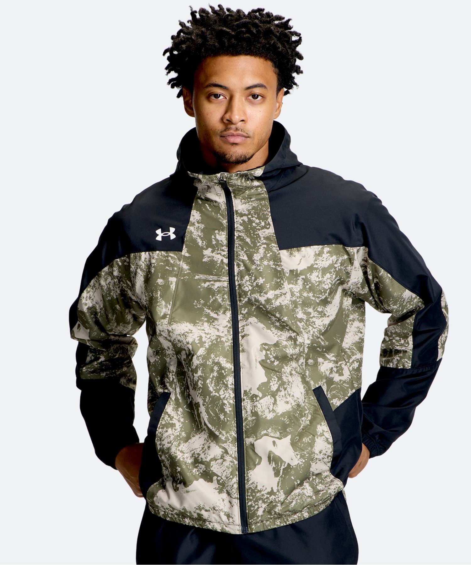 UAヤード トリコットウーブン フルジップ フーディー ジャケット（ベースボール/MEN） Black / Marine OD Green(002)